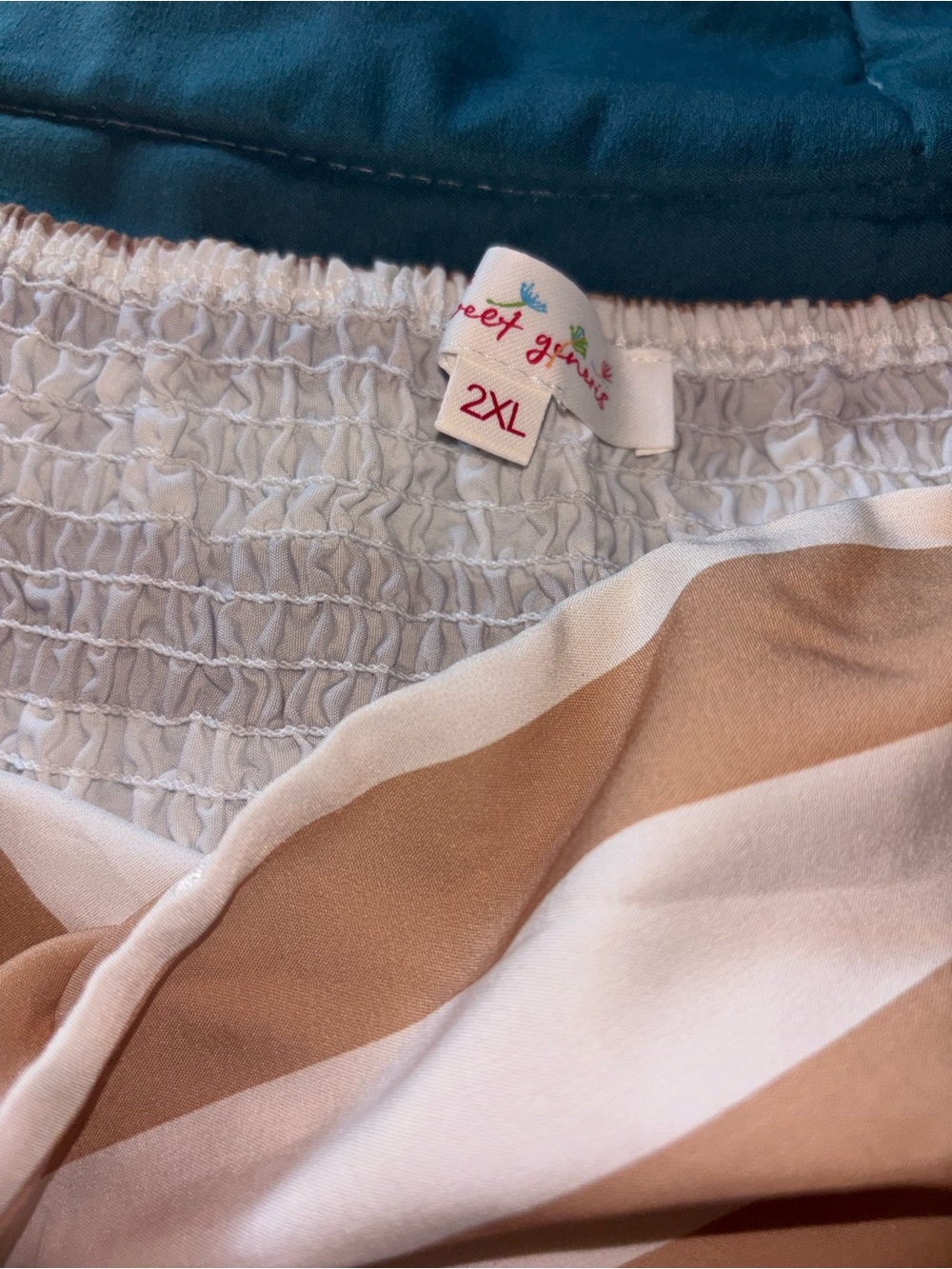 Striped Beige and White Strapless Crop Top 2XL - Picture 9 of 13